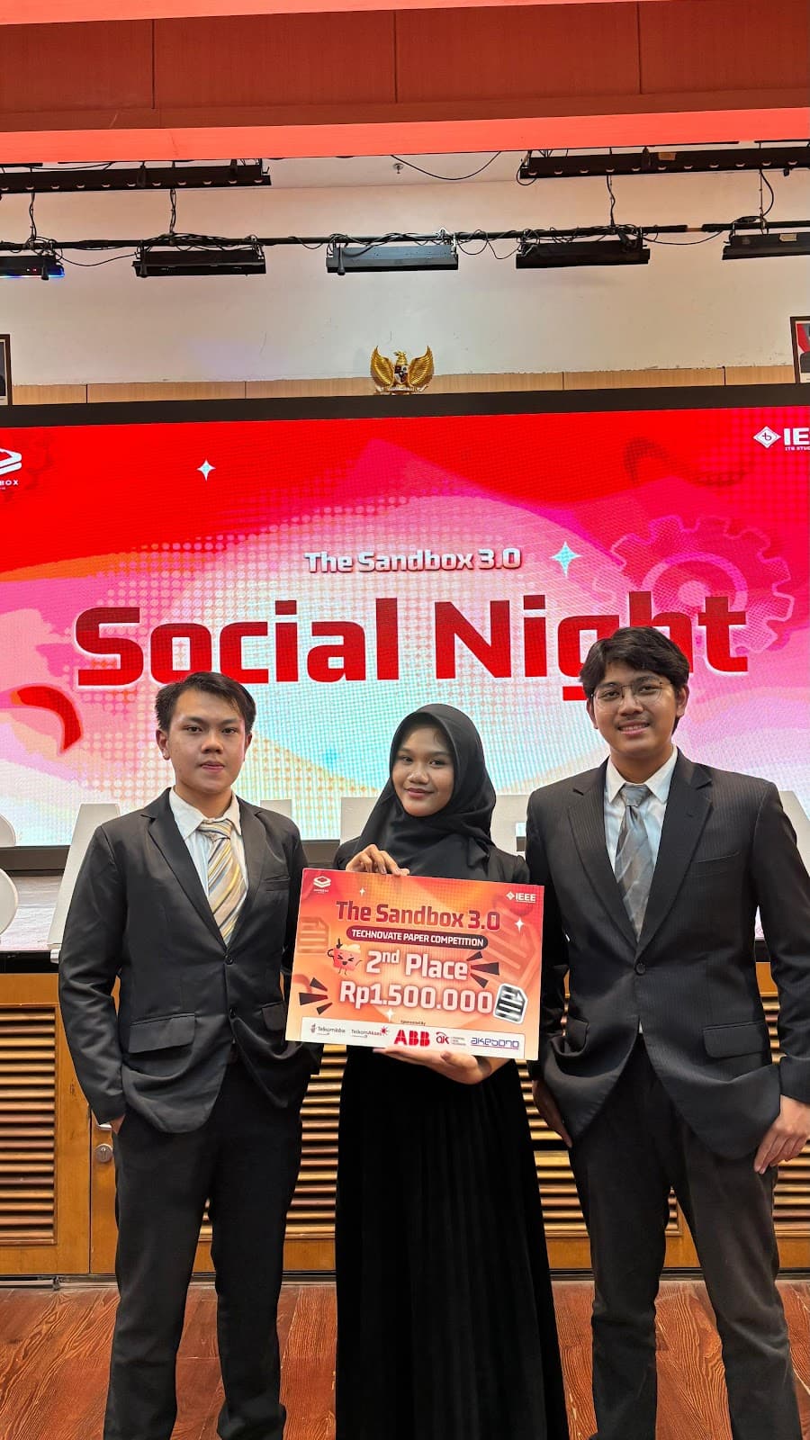 Juara 2 Technovate Paper Competition The Sandbox 3.0 IEEE ITB